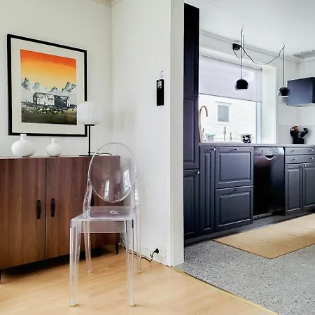 1950s Functionalist With Vagakallen Views 度假居 瓦德瑟