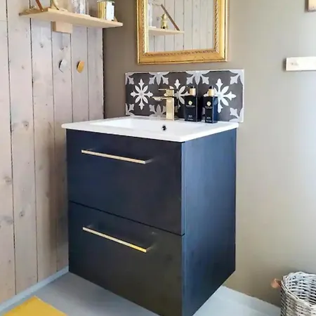 1950s Functionalist With Vagakallen Views 瓦德瑟